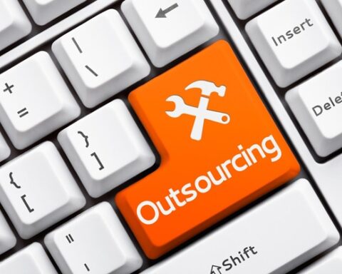 Is It Time to Outsource IT Support? 7 Times That Call for It
