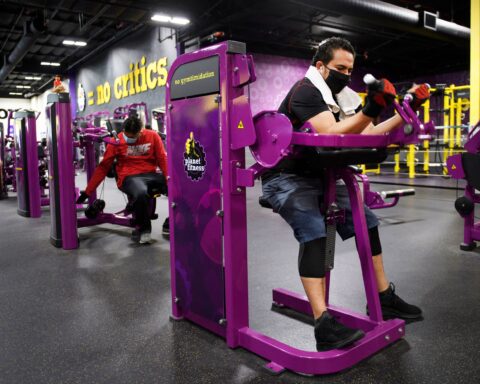 Does Planet Fitness Have Free Weights
